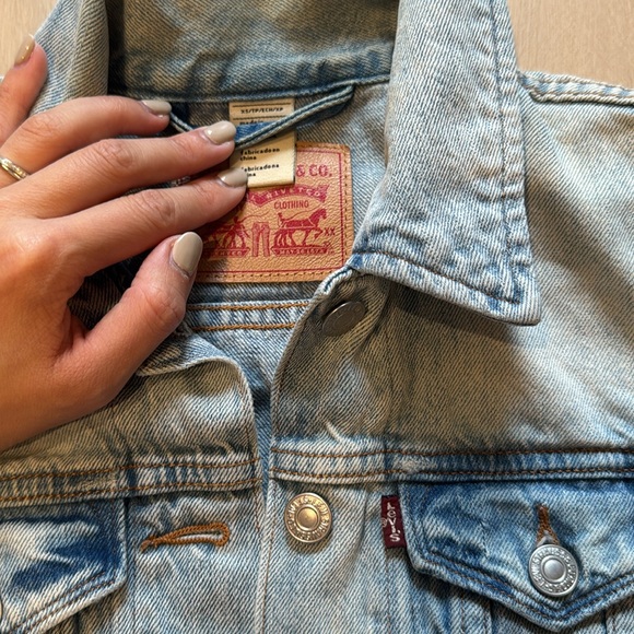 Washed Denim Jacket Levi’s - Picture 2 of 3